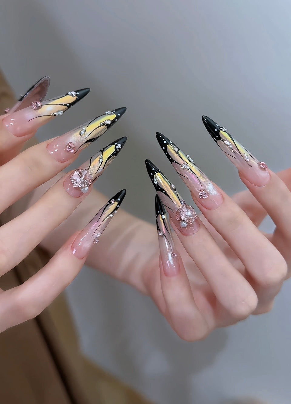 Blushwing |  Long Stiletto