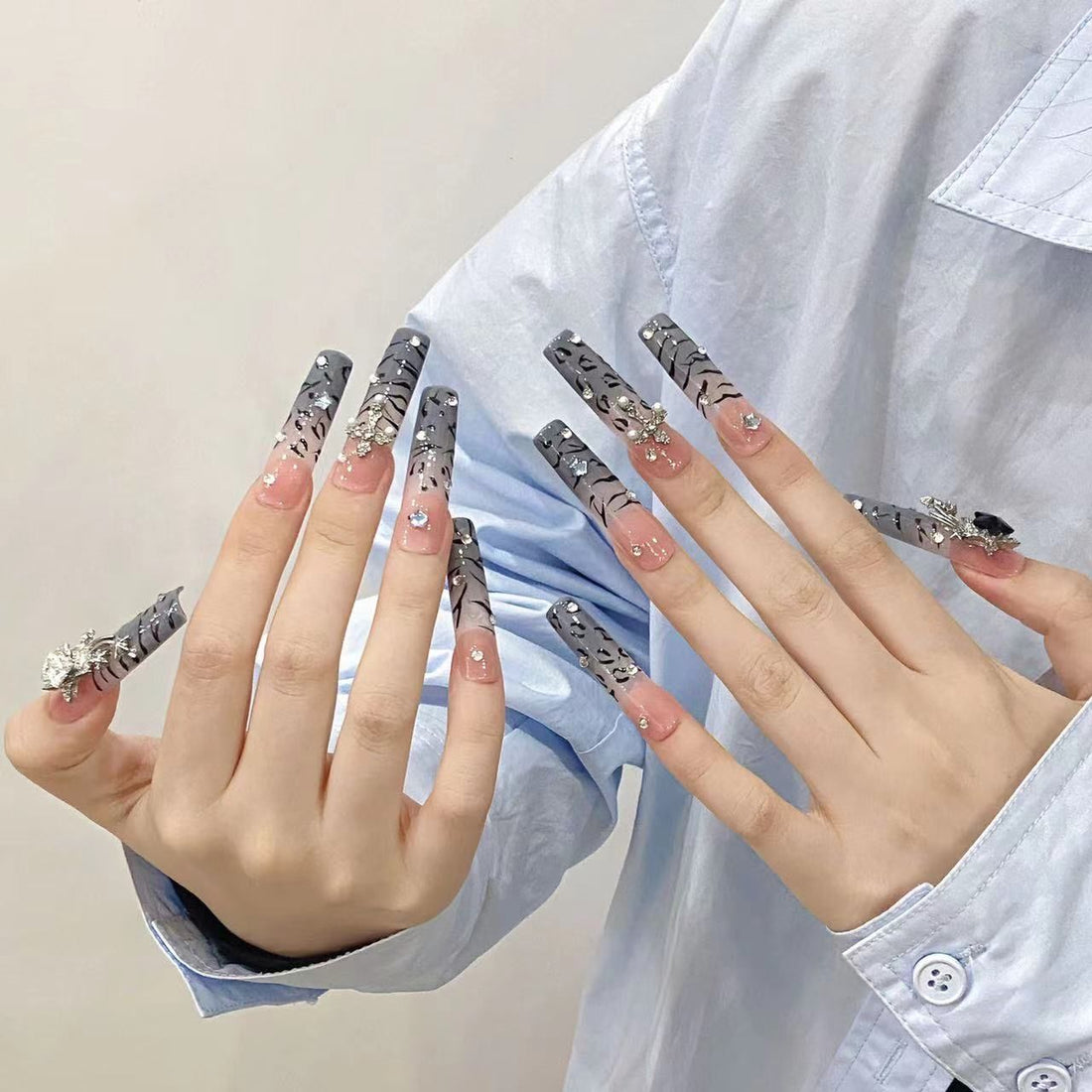 Tiger Cross | Extra-Long Square