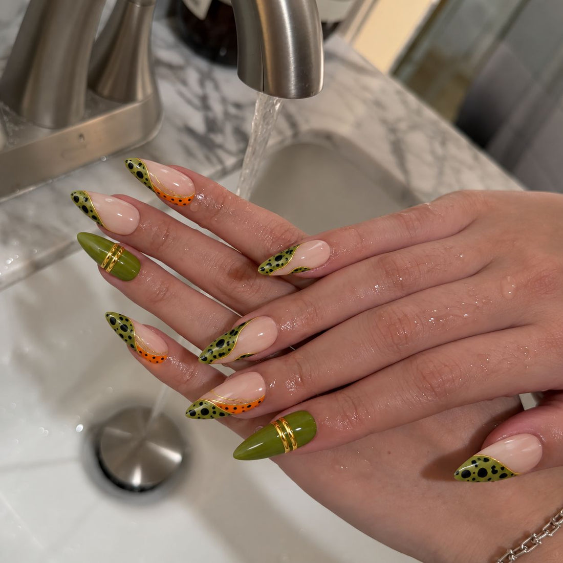 Savanna Muse | Long Almond