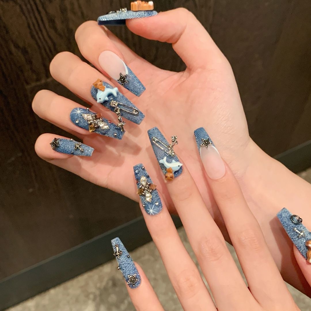 Denim Kitty | Medium Coffin