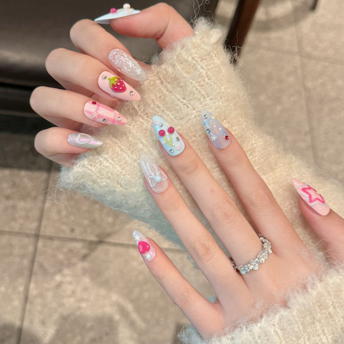 Berry Pop | Long Almond