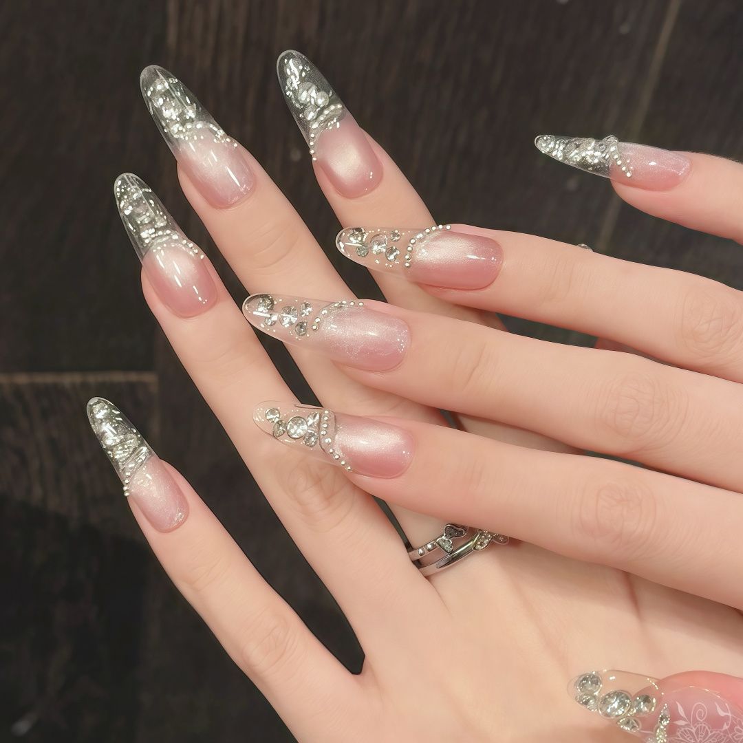 Lace Pearl | Medium-Long Almond