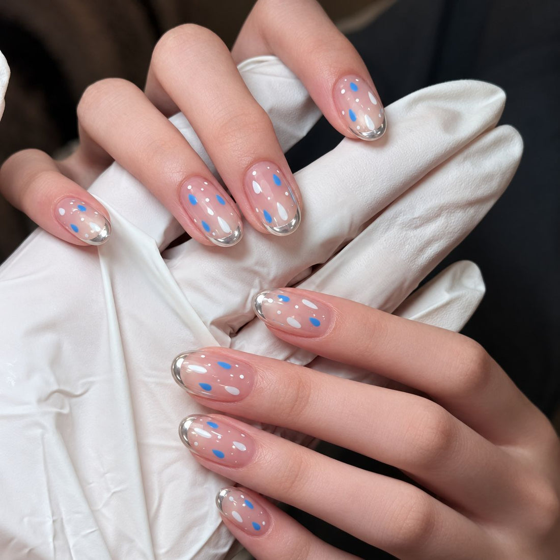 Silver Confetti | Short Round