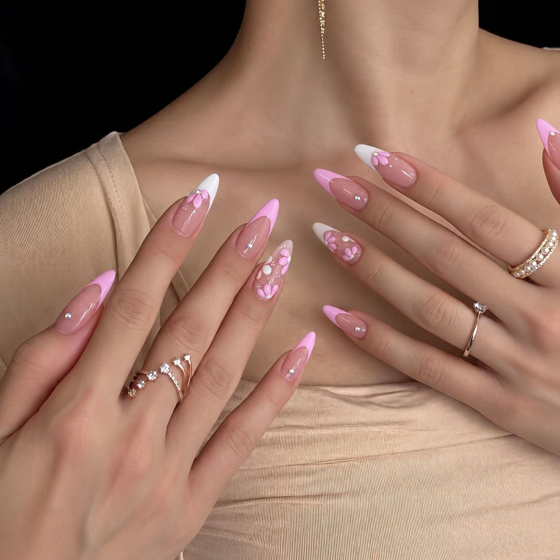 Petal Kiss | Long Almond