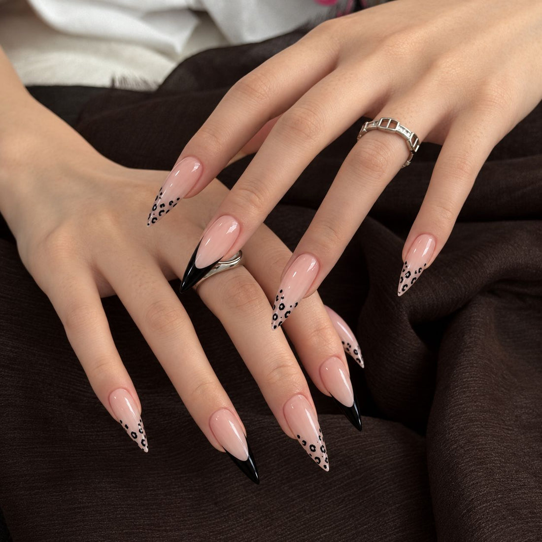 Wild Veil | Long Stiletto